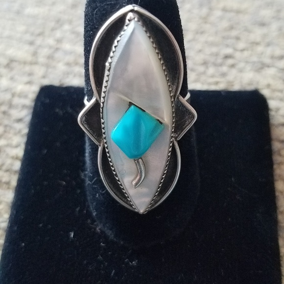 NATIVE AMERICAN MOP AND TURQUOISE RING - Picture 1 of 6